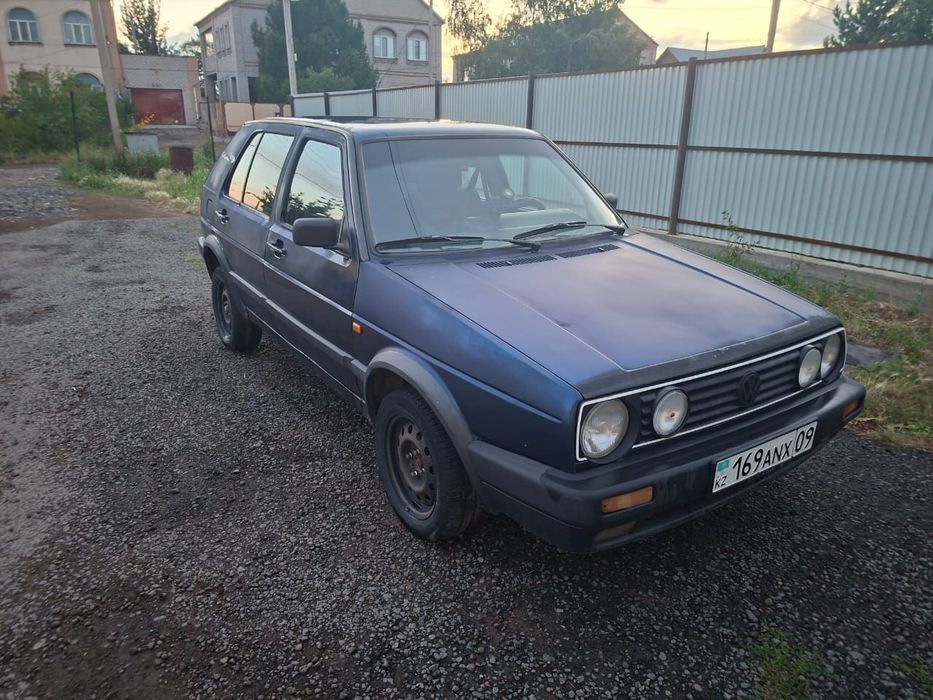 Продаётся автомобиль Гольф-2, 1992