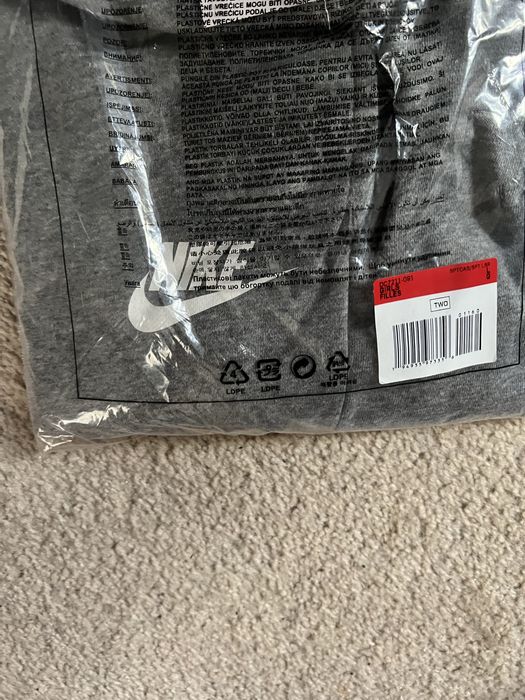 Vând pantaloni nike originali