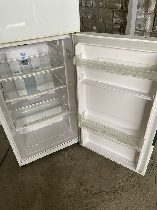 Холодильник Хитачи