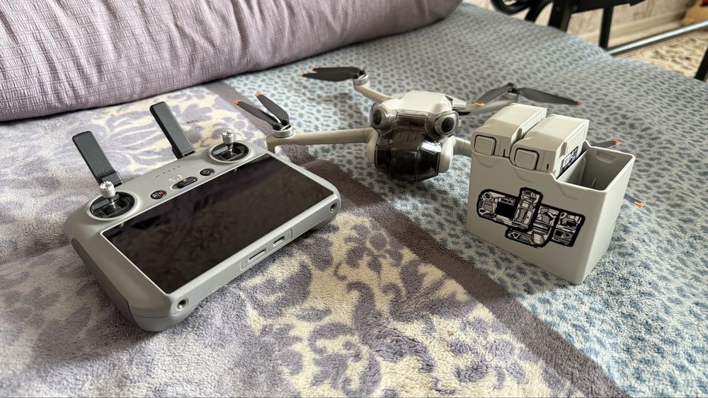 Dji mini 4pro fly more combo