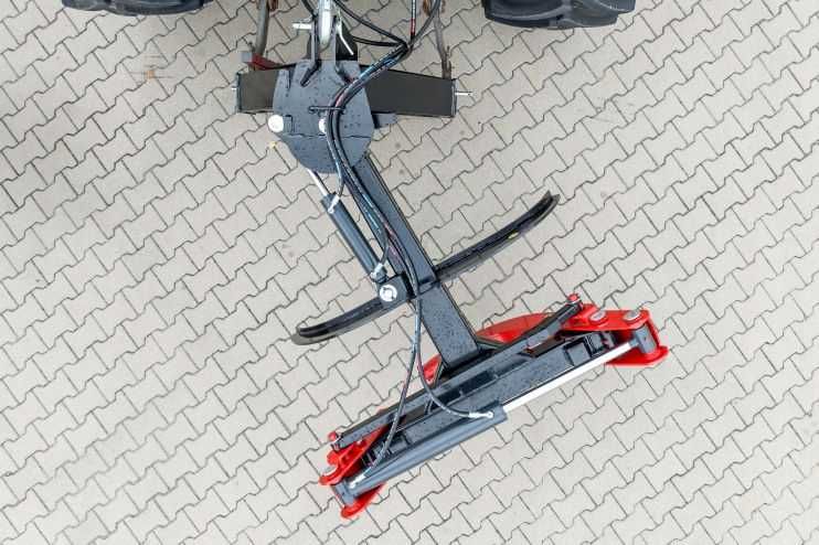 3 to 2.4 m graifer tractor / incarcator - forestier lemne busteni