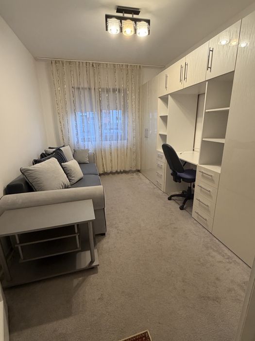 Proprietar Vand Apt.  3 camere Ghimbav, cu gradina cartier Florilor