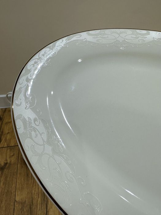 Продам чайно-столовый сервиз