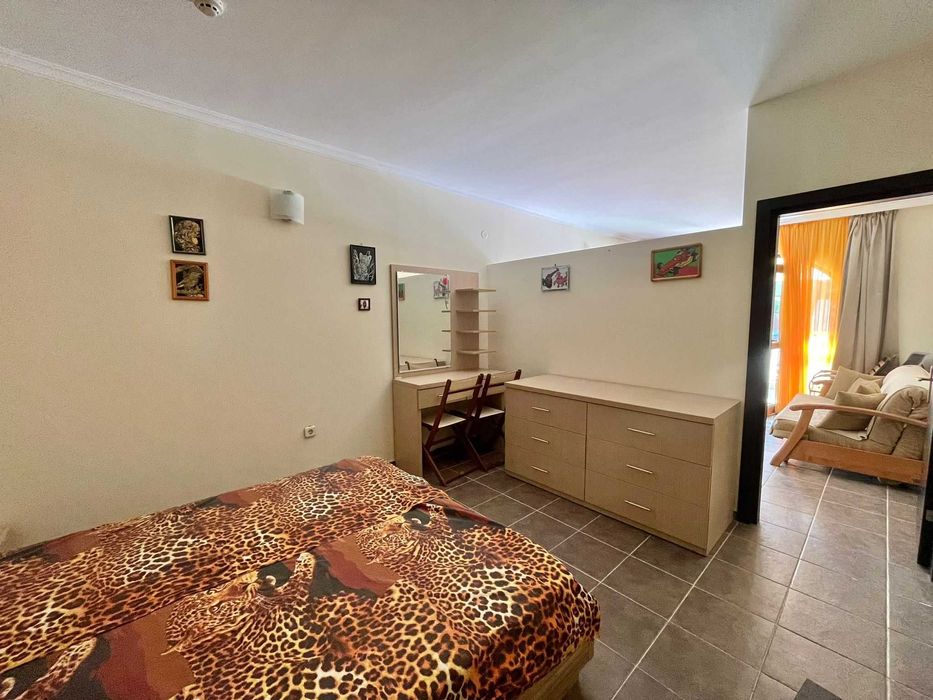 Дава се под наем Едностаен апартамент в Свети Влас - 35 кв.м за 500 € - Снимка #1