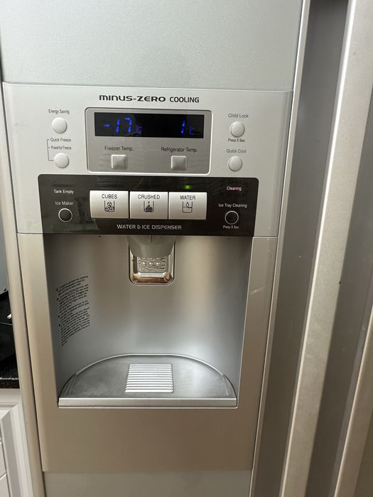 Продам холодильник Hitachi