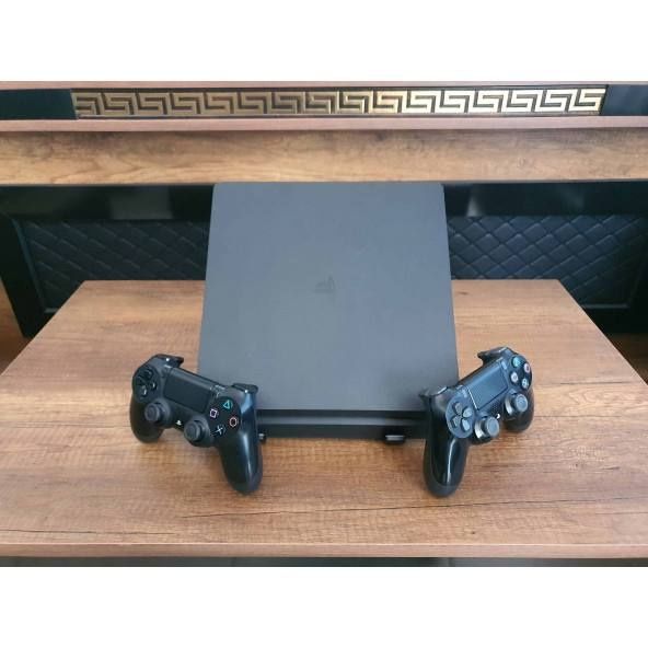 Playstation 4 slim