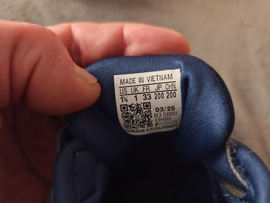 Adidași copii mărimea 33