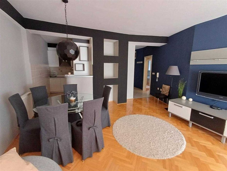 Дава се под наем Многостаен апартамент в Пловдив, Кючук Париж - 98 кв.м за 453.9 € - Снимка #5