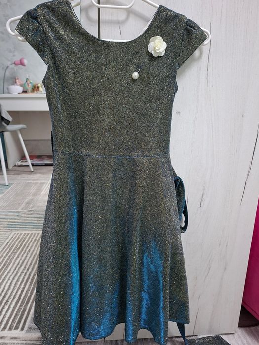 Продам платье детское