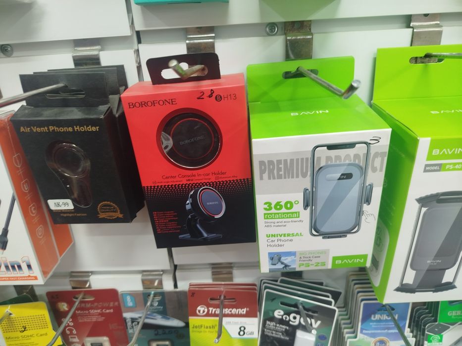 Автоподставки и магнитные номера для машины