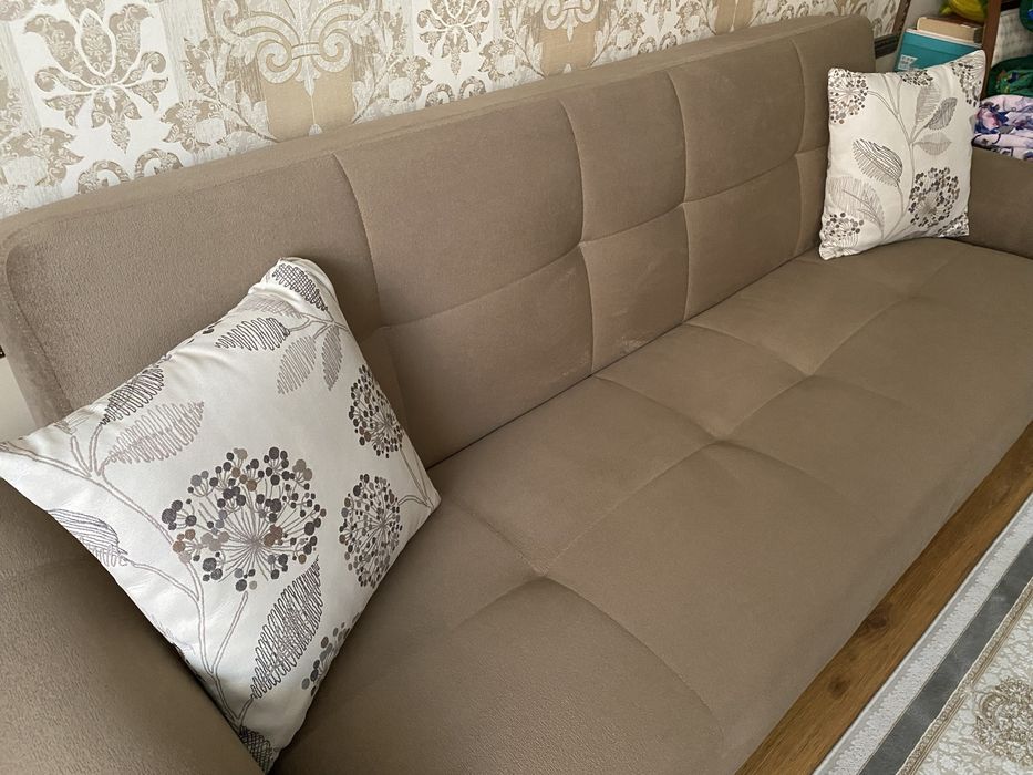 Диван для гостиной