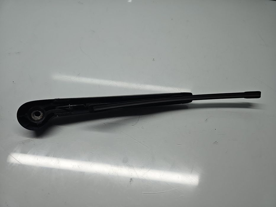 Brat stergator haion Volkswagen Golf 6 (5K1) [Fabr 2009-2013] OEM
