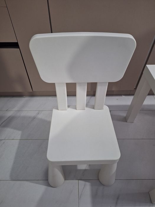 Детский стол и стул IKEA