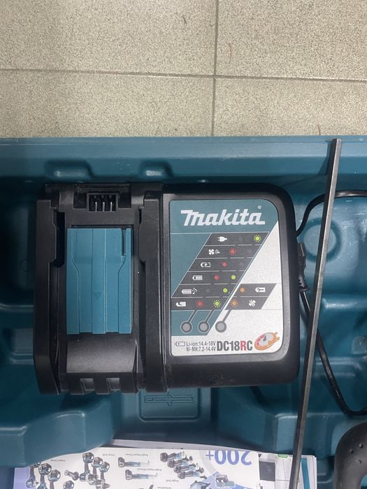 Къртач  на батерий 2х18v/36v MAKITA DHR 400