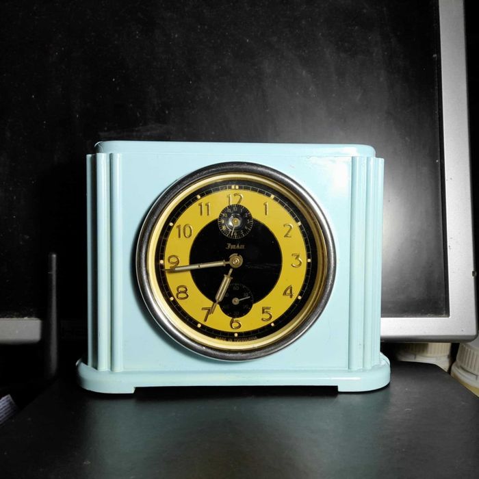 Ceas desteptator - mecanic JNSA din fosta Yugoslavia .