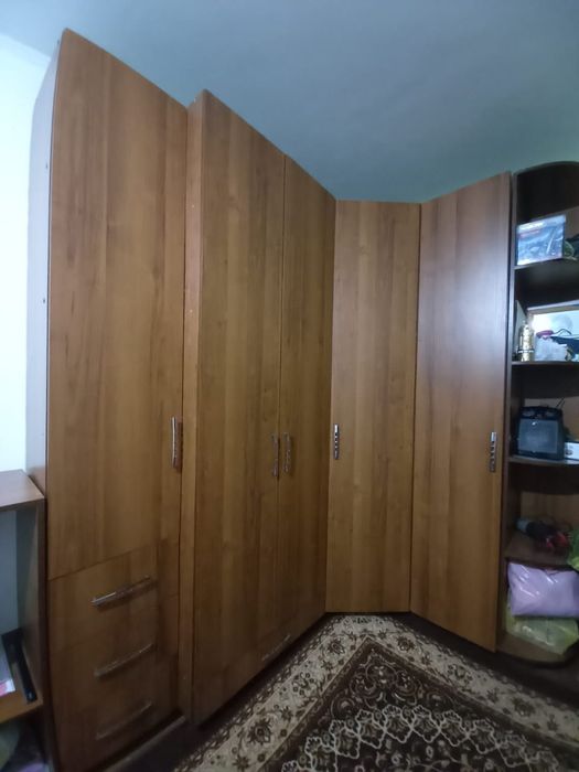 Продам шкаф в прихожию