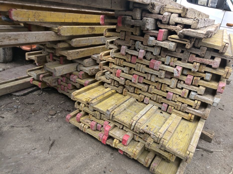 Кофражни греди Н20 - Доки Петита Дървени Греди за Кофраж