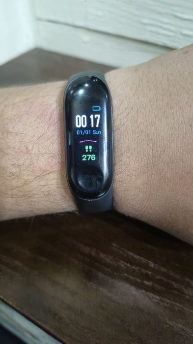 Срочно продам новые часы