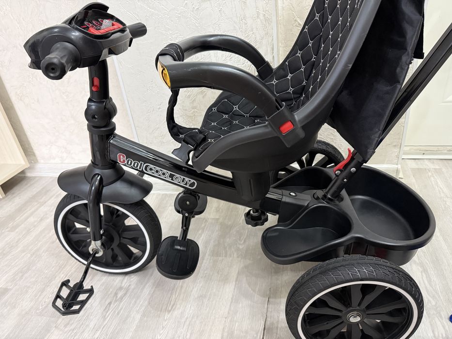 Трехколесный велосипед