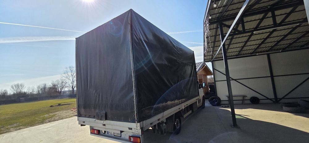 Vând prelata +cadru