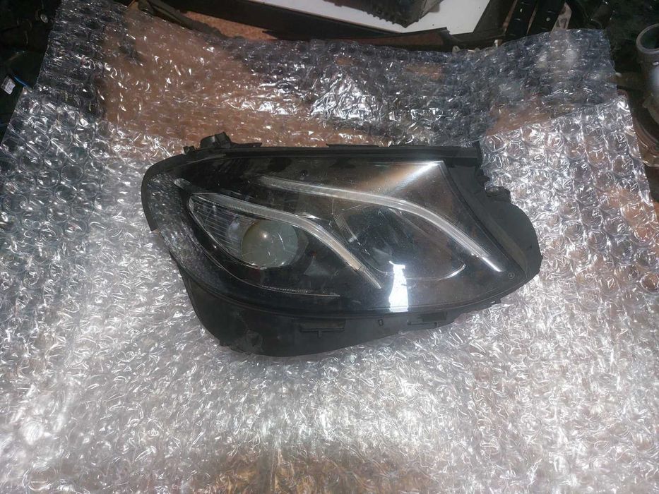 Оригинален оборудван ляв/десен фар за Mercedes-Benz W213 E220d 2016-20