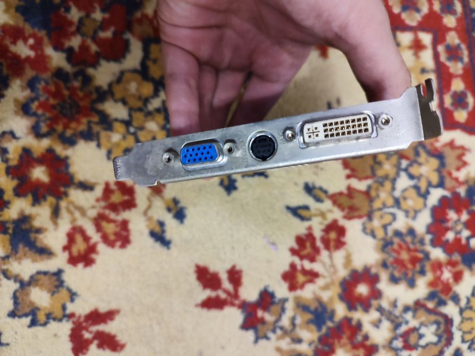 Видеокарта ATI Radeon 9600 Pro