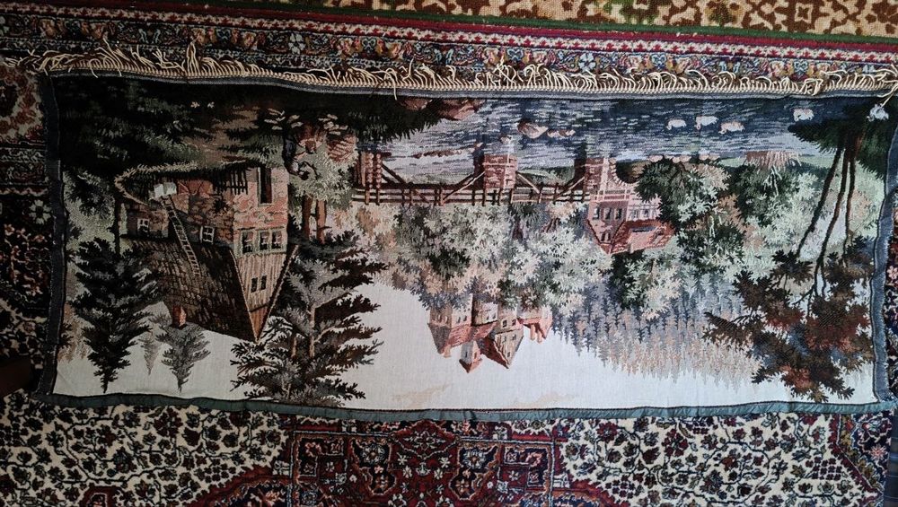 Продаются антикварные коврики