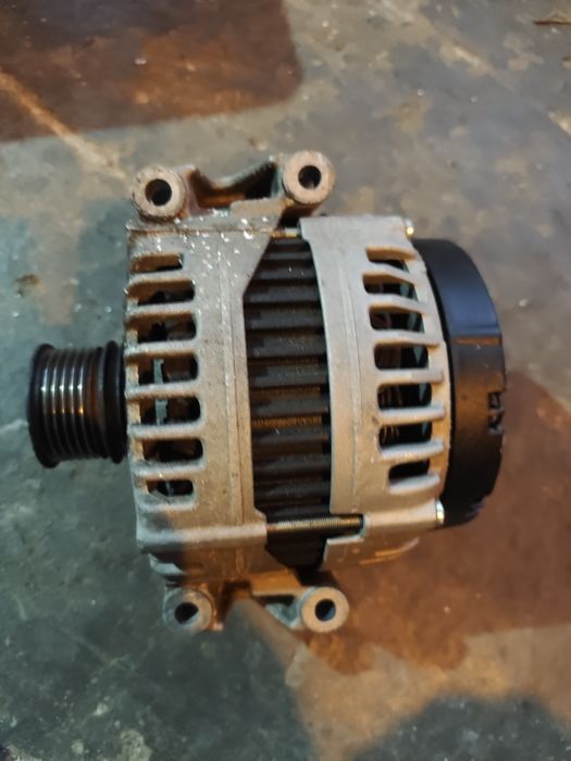 Алтернатор  Mercedes S500 W221 388кс