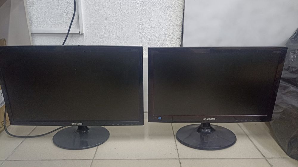 Продам мониторы 18 штук