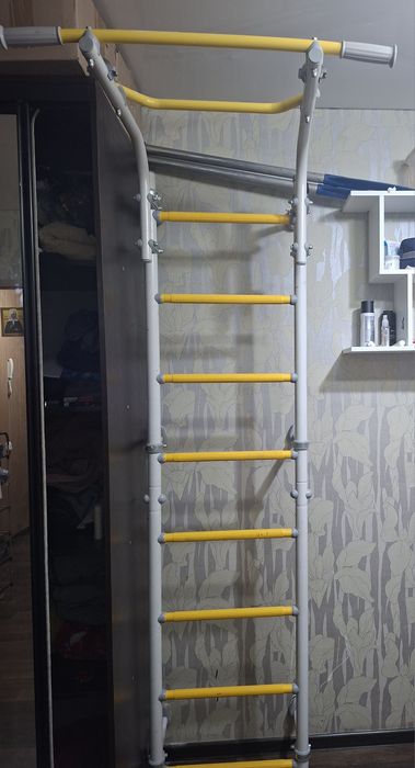 Продам шведскую  стенку