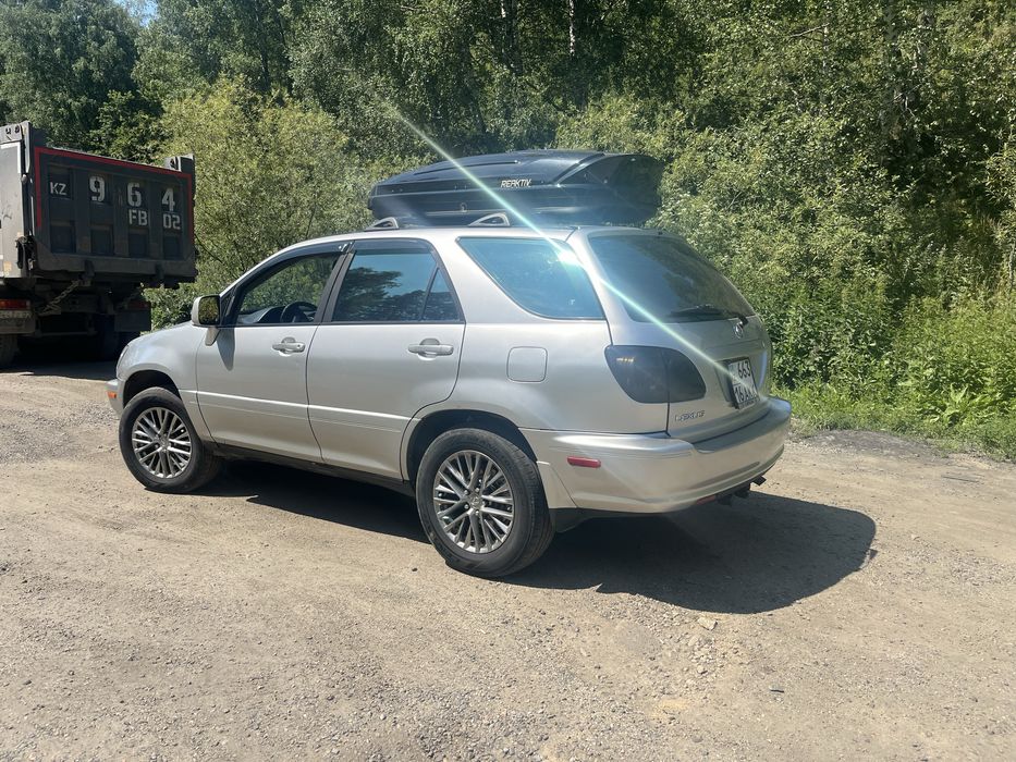 Продам лексус рх 300