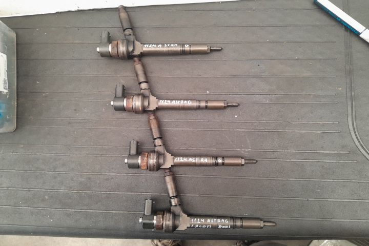 Injector motorina 8973000912 8973000912 Opel Astra G [1998 - 2009] wa