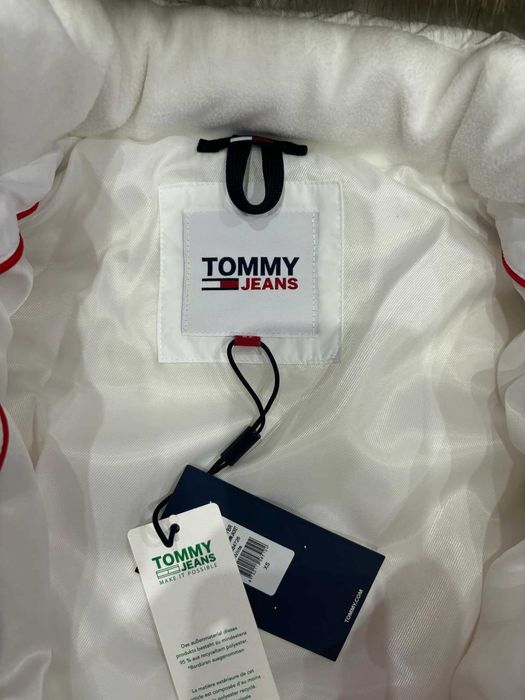 Ново зимно бяло пухено дамско яке tommy hilfiger