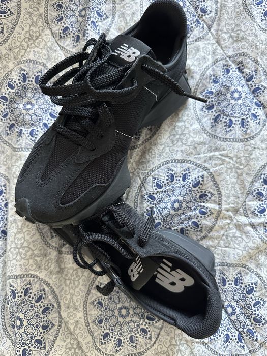 Adidasi New Balance 327