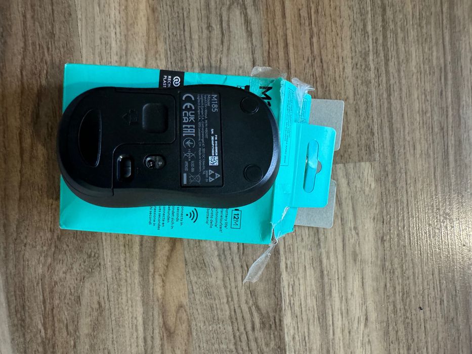 Мишка Logitech M185