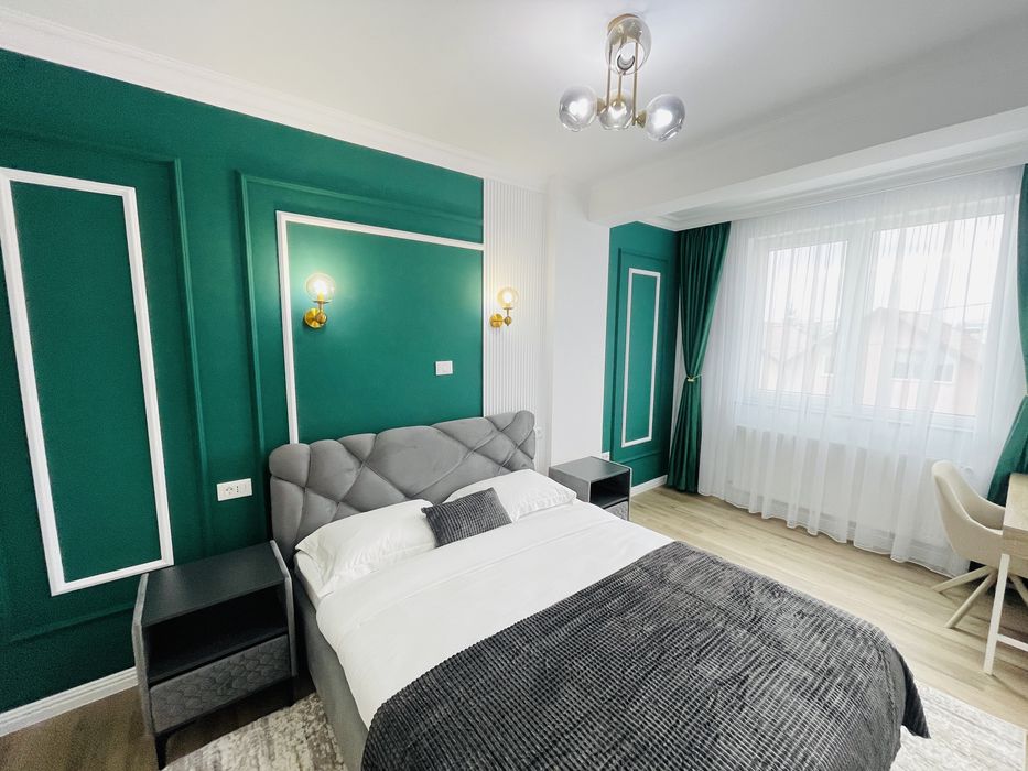 Apartamant 3 camere de vanzare