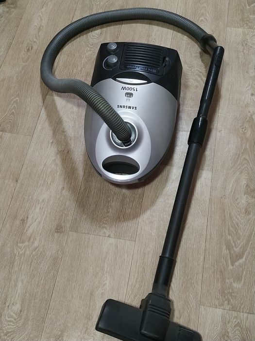 Пылесос SAMSUNG 1500W