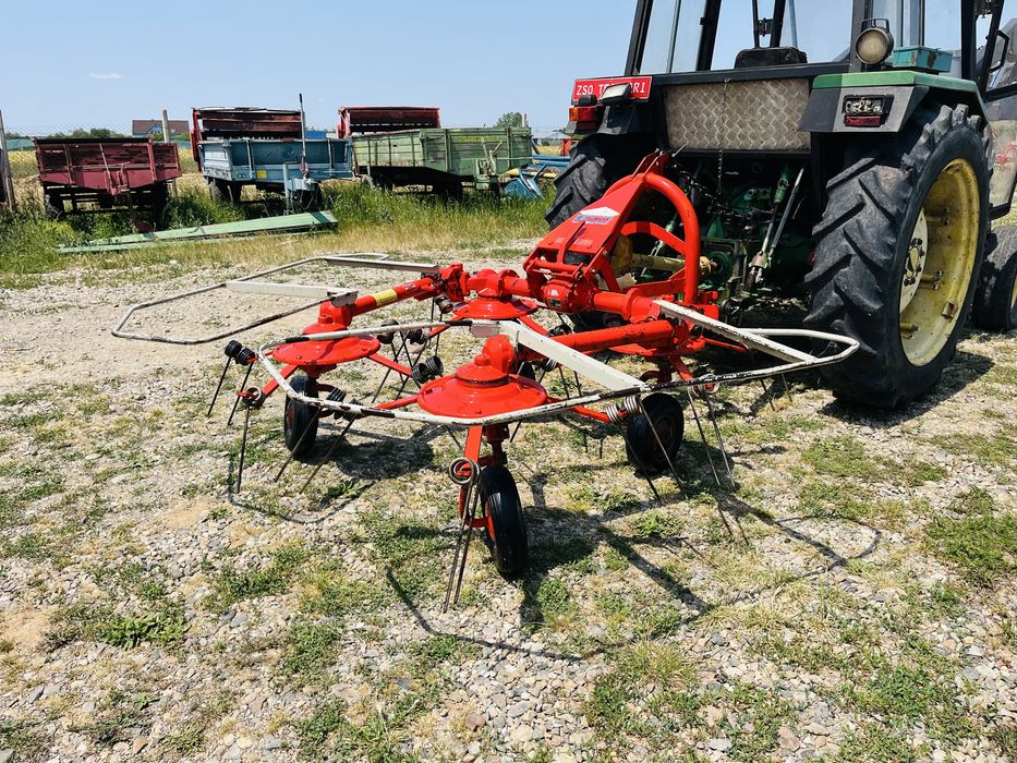 Grebla de inproscat, imprastiat, risipit, intors,rasfirat fan Kuhn 4 m