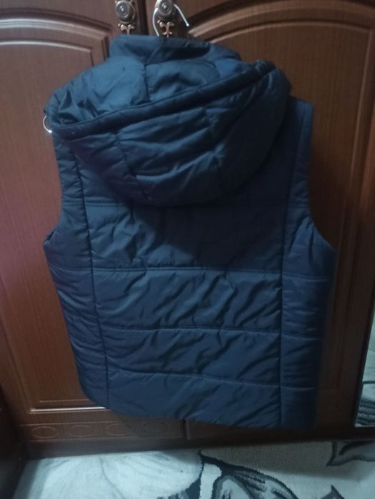 Безрукавка Throne