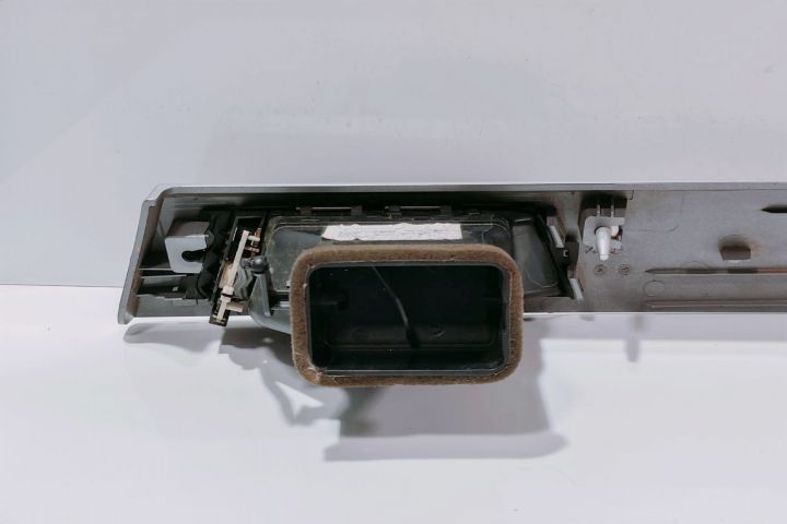 Grila ventilatie bord 920102302 BMW Seria 3 E90/E91/E92/E93