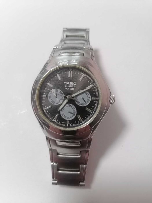 Ръчен часовник Casio