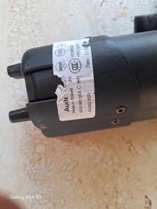 щора за багажник на Audi A4 20 г. пълен комплект с кучкарник