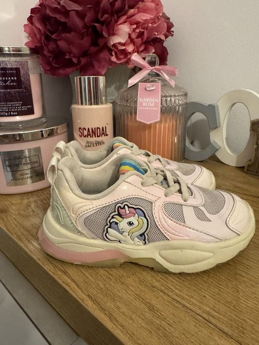 Vand pantofi copii Zara 24 ca noi