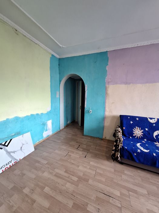 Продам 2 ком квартиру район вокзала.