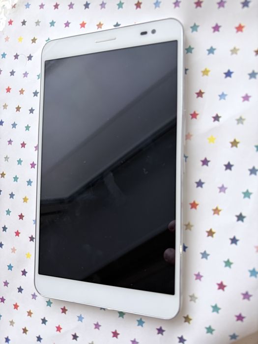 Продам 2 смартфона Xiaomi и планшет Huawei