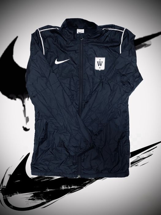 Nike шушлек горница S размер черна