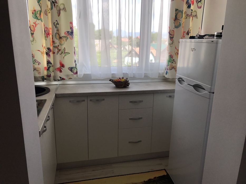 Inchiriez  Apartament 2 camere decomandat