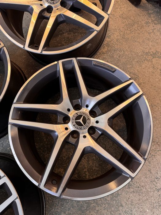 Оригинални джанти 19 цола Mercedes amg