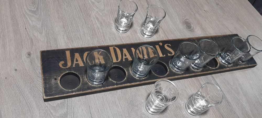 Чаши за шот с дървен поднос