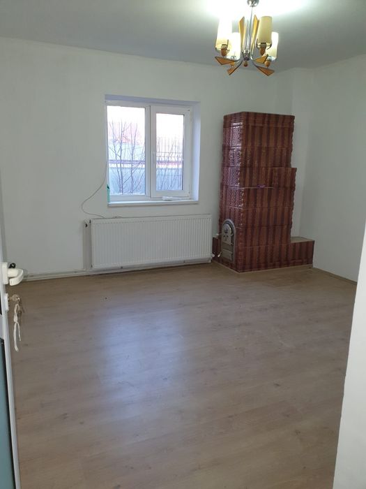 Inchriez casă Fierbinți Targ ialomița